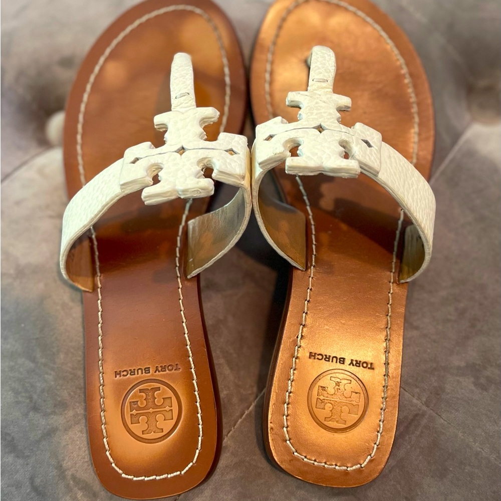 Tory Burch Tumbled Moore Sandal in Cream— Size 5.5 M. Like new! $95